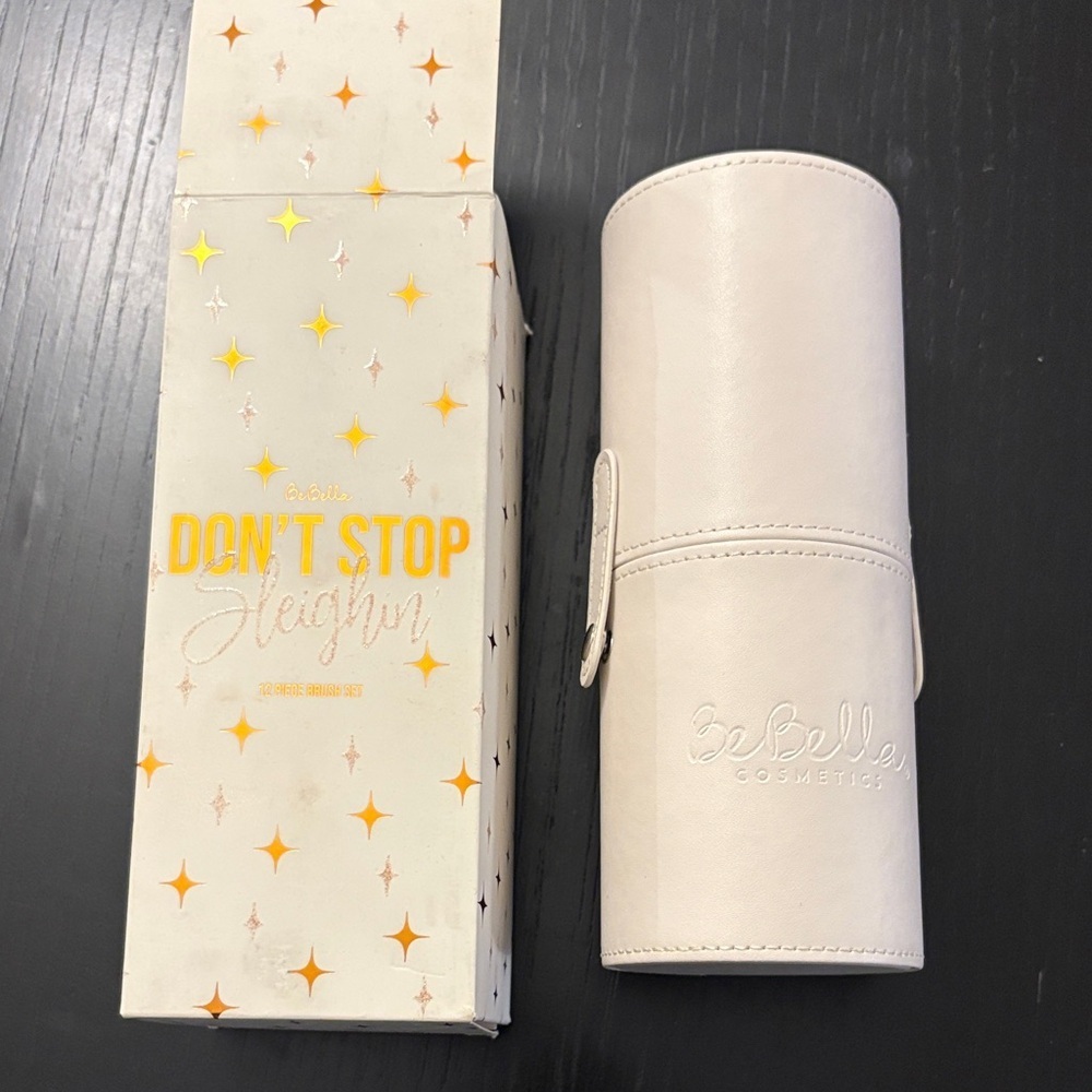 BeBella Cosmetics White Brush Holder